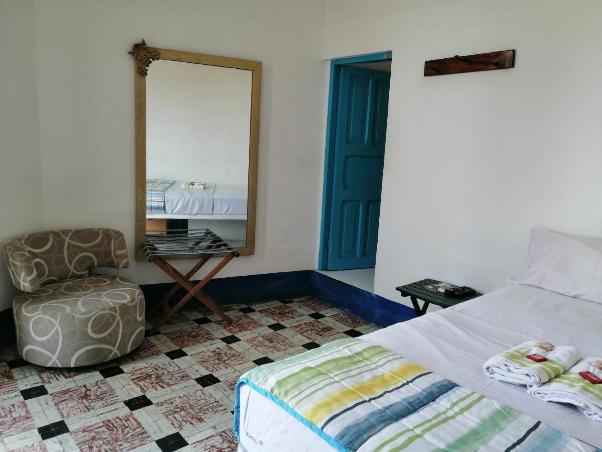 Hostal 1811 Cartagena Екстер'єр фото