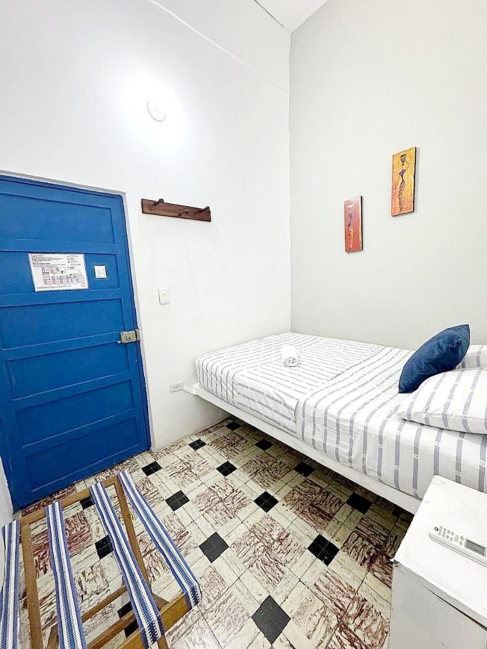 Hostal 1811 Cartagena Екстер'єр фото
